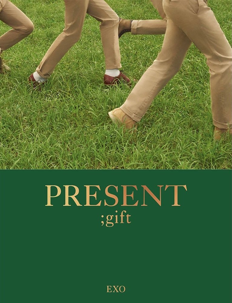 EXO PRESENT GIFT PHOTOBOOK