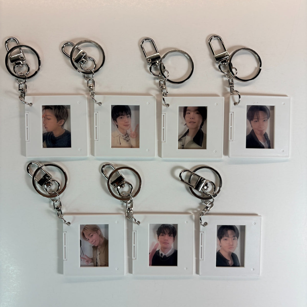 BTS ARIRANG OFFICIAL WEVERSE SHOP [FILM MOUNT KEYRING]