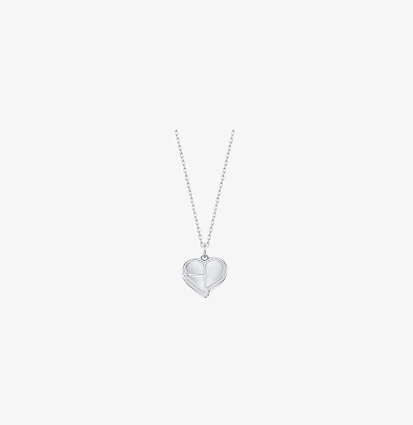 BLACKPINK  OFFICIAL  HEART LOGO NECKLACE