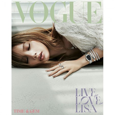 BLACKPINK LISA VOGUE 2025-12 MAGAZINE