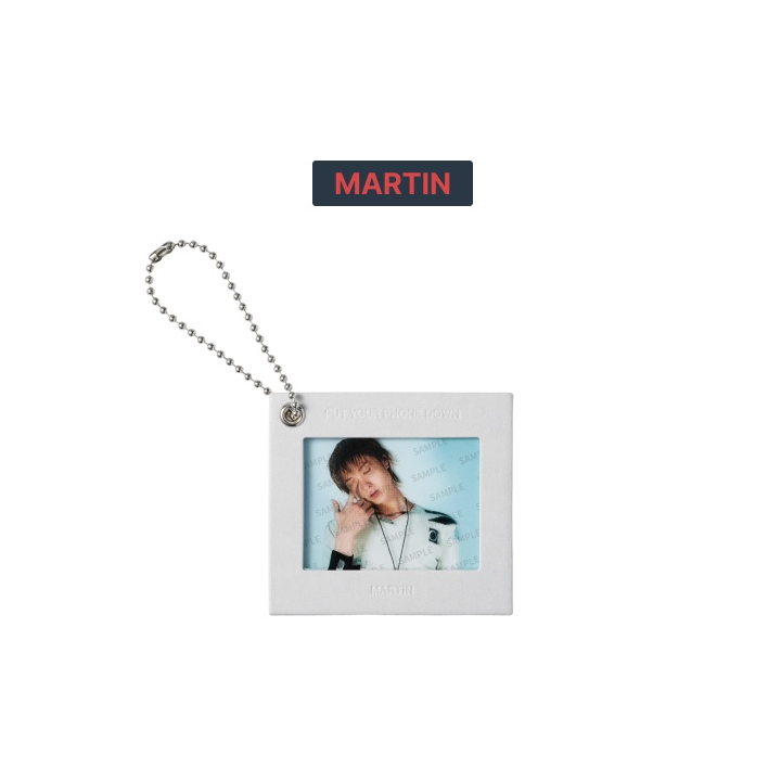 CORTIS 26' CORTIS TOUR PUT YOUR PHONE DOWN OFFICIAL MD  [MINI FILM PHOTO KEYRING]       [PRE]