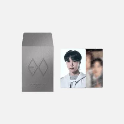 EXO REVERXE THE WORLD OFFICIAL MD   [RANDOM TRADING CARD SET]
