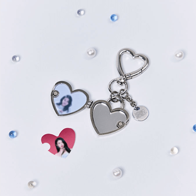 IU FOUND AT EIGHT OFFICIAL MD   [METAL PENDANT KEYRING]