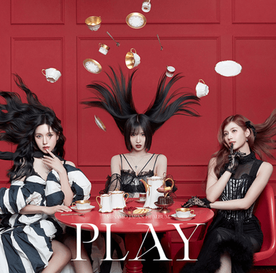 MISAMO JAPAN 1ST ALBUM PLAY  (STANDARD EDITION)   |  INCLUDES EXCLUSIVE  CAN MIRROR  (RANDOM 1 OUT OF 4)