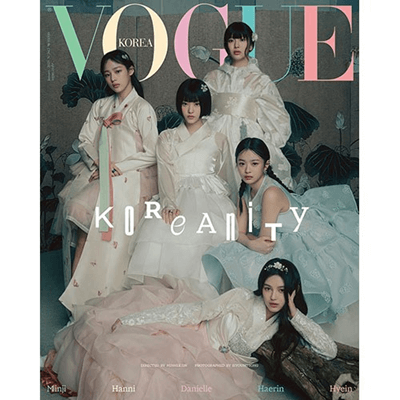 VOGUE KOREA 2025-01  MAGAZINE  [COVER: MINJI, HANNI, DANIELLE, HEARIN, HYEIN]