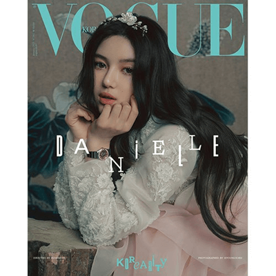 VOGUE KOREA 2025-01 MAGAZINE [COVER: MINJI, HANNI, DANIELLE
