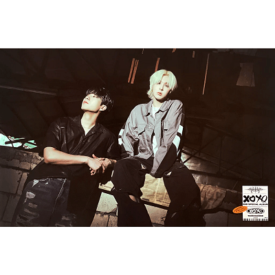 ONEWE SPECIAL ALBUM XOXO POSTER  | VERSION B