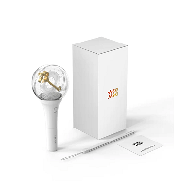 WEKI MEKI OFFICIAL LIGHTSTICK  |   INCLUDES 2 RANDOM WEKI MEKI PHOTOCARD PER LIGHTSTICK