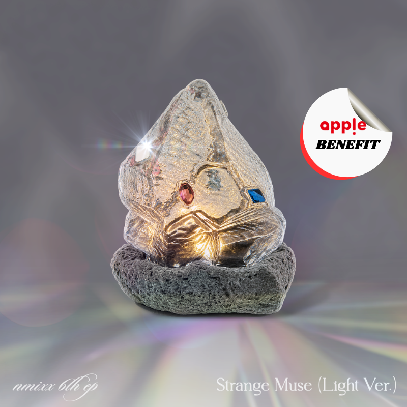 NMIXX 6TH MINI ALBUM STRANGE MUSE   (LIGHT VER.)   |   KPOP USA APPLE OFFICIAL  PHOTOCARD B (RANDOM 1 OUT OF 6)     [PRE]