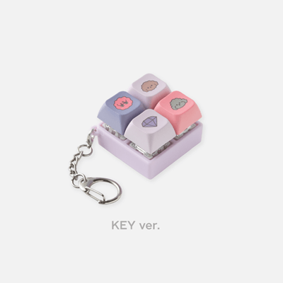 SHINEE WORLD VII  E.S.S.A.Y  OFFICIAL MD    [KEY CAP KEYRING]